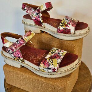 The Art Company Floral Sandals
